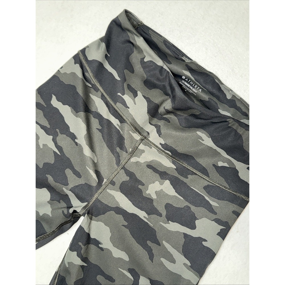 Athleta Ultimate Camo 7/8 Tight Leggings Athletic Activewear Workout Womens S